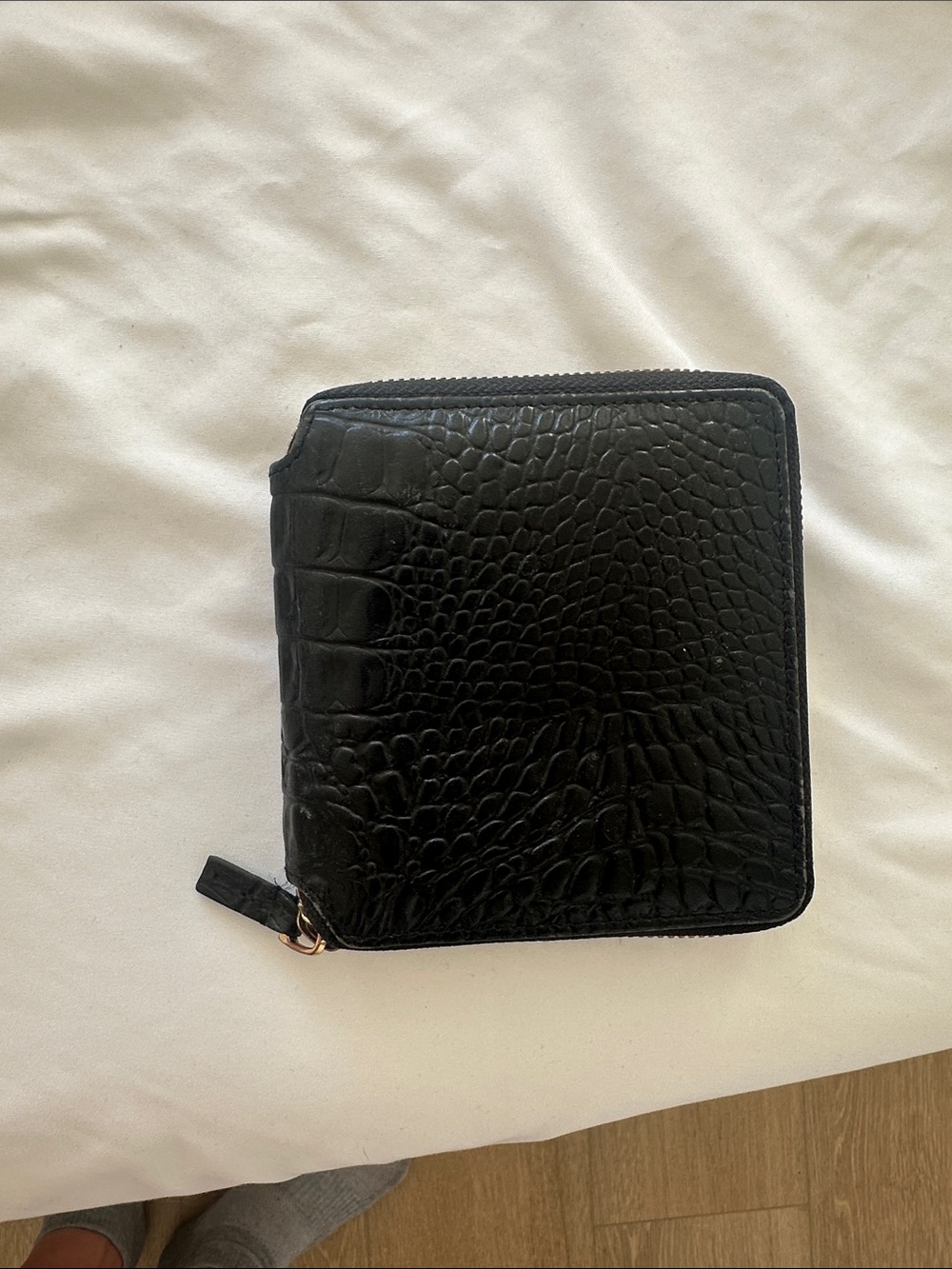 Men's Black Croc-Embossed Zip Wallet - Unbranded